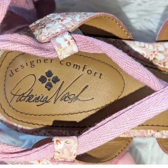 Patricia Nash Riva Wedges - Picture 4 of 8